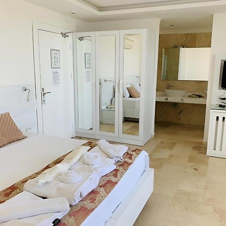 Oasis Hotel (Adults Only) 칼칸 외부 사진