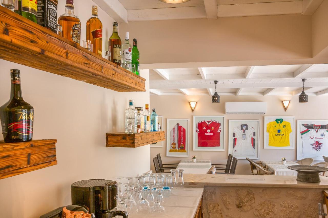 Oasis Hotel (Adults Only) 칼칸 외부 사진